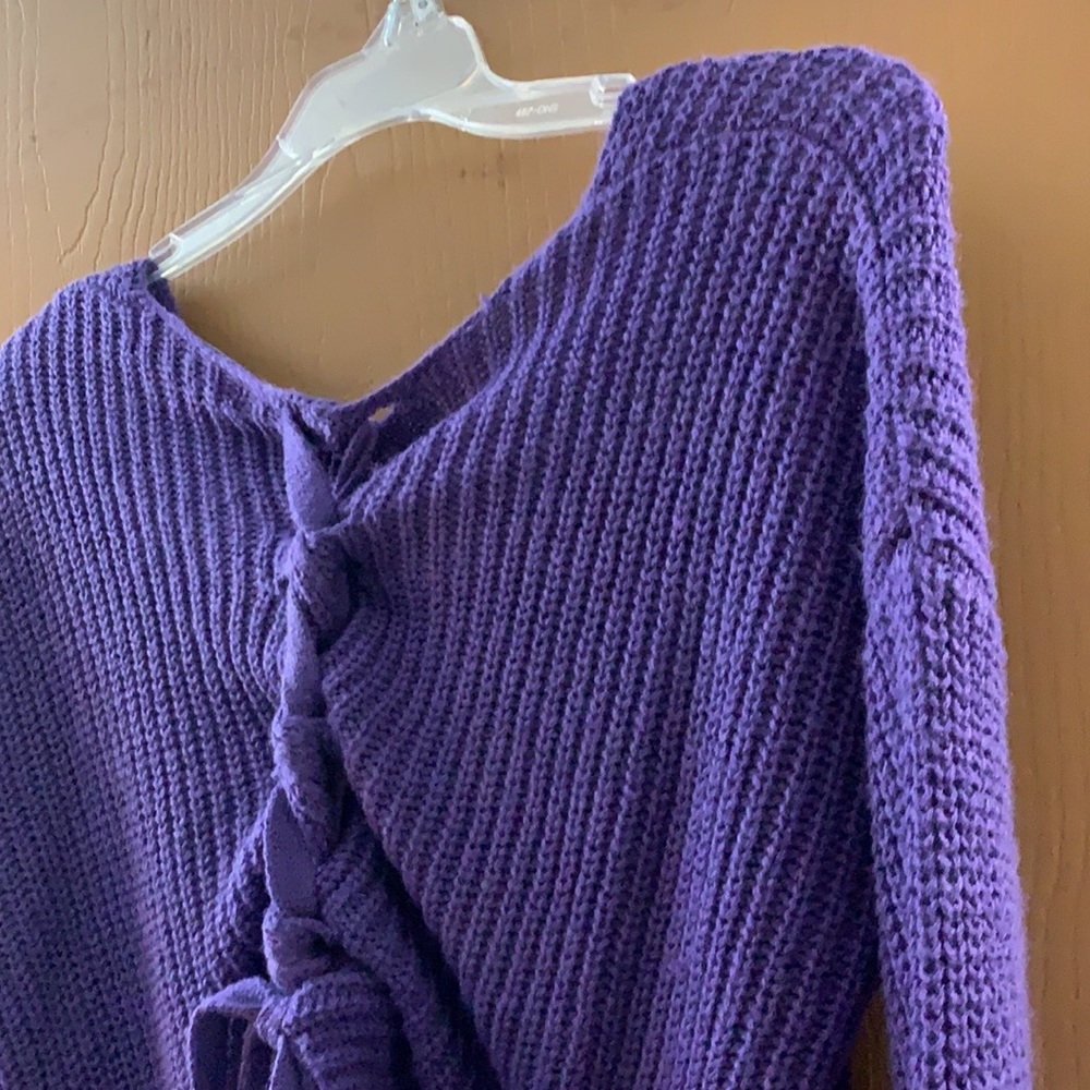 💚 6 items for $25 💚▪️ FOREVER 21 ▪️ Purple Crop Sweater - Picture 10 of 11